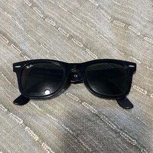 Ray-Ban Black Wayfarer-Style Sunglasses with Dark Lenses